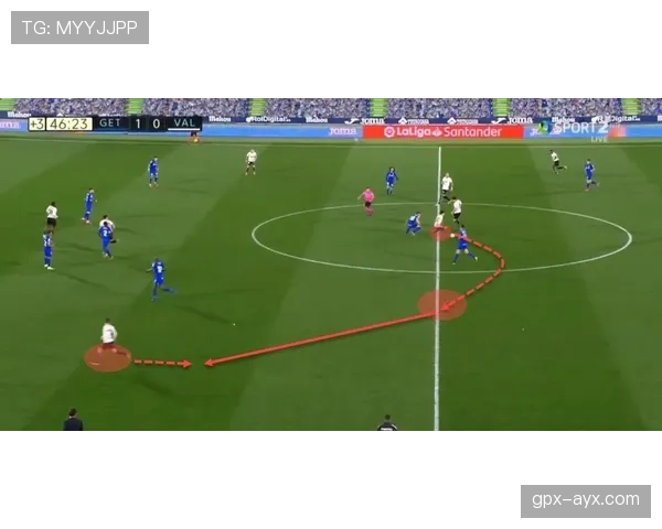 列日中场重组聚焦组织优化，全面提升球队竞争力