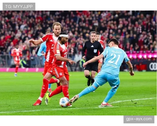 拜仁进攻体系问题显现：凯恩高效表现背后，球队战术单一性对争冠形势产生影响